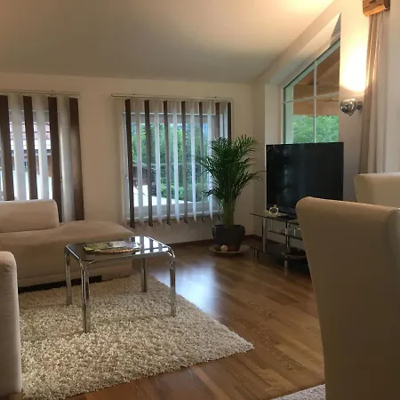 Appartementhaus Finis *